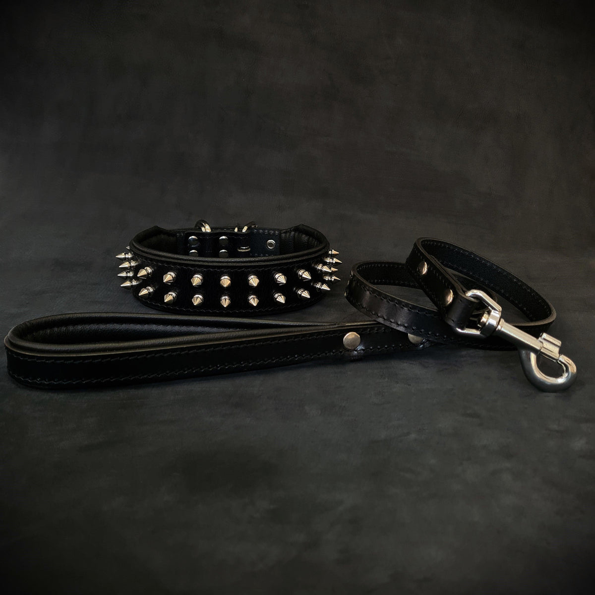 "Frenchie" Set- collar & leash. Black